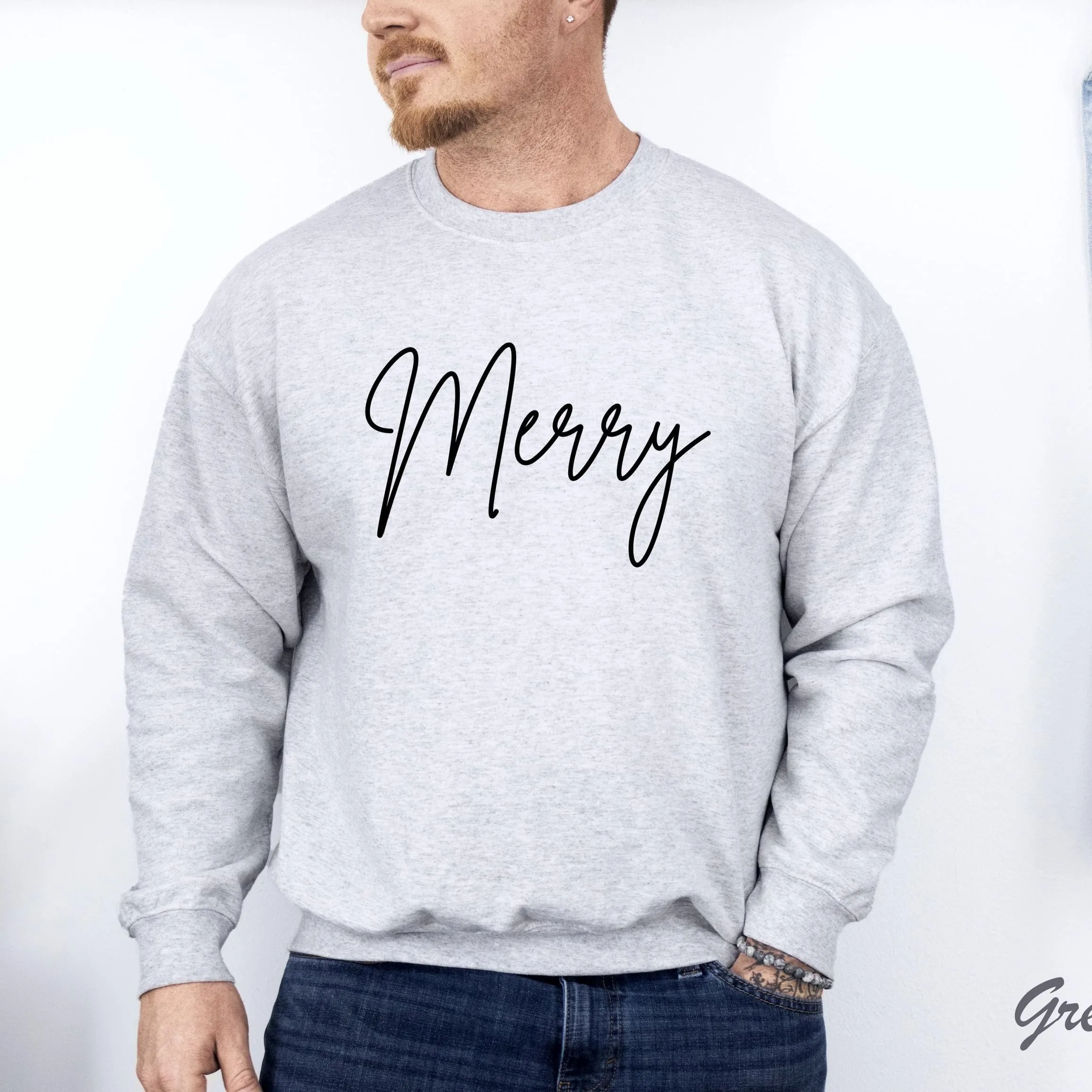 "Merry" Embroidered Christmas Sweatshirt – Elegant Holiday Style